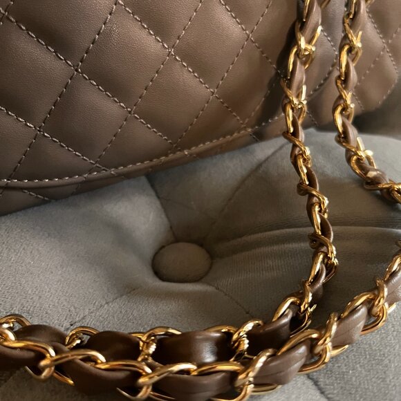 Chanel Quilted Classic Leather Flap Bag - Picture 11 of 16